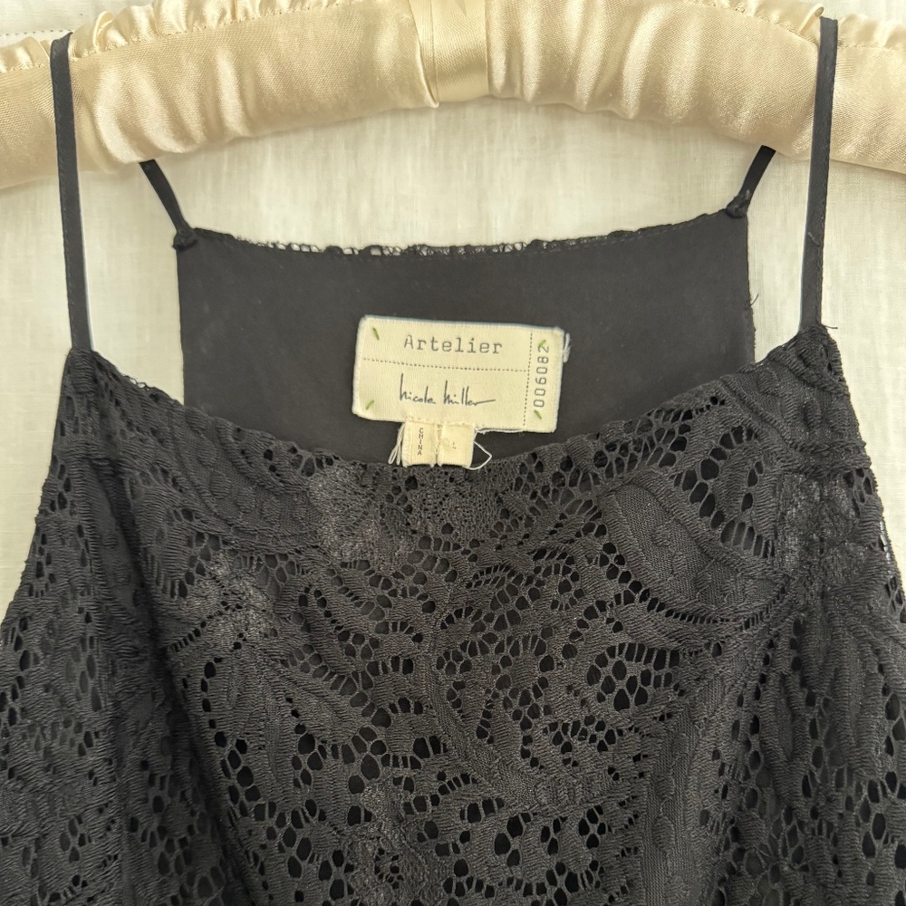 Nicole Miller Artelier lace top